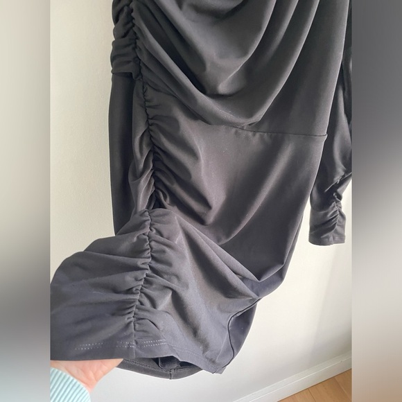 Cinq a Sept Alora Dress - One Shoulder Ruched Mini - Black - Size 8 - Picture 14 of 15